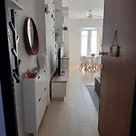 Casa Rafenlu アパート ミントゥルノ